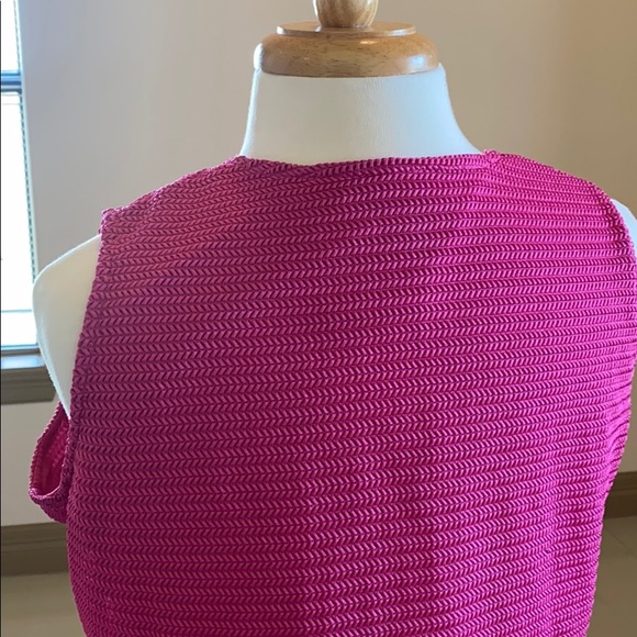 Top - Picture 3 of 3